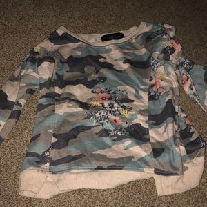 Weavers camo and flower long sleeve too